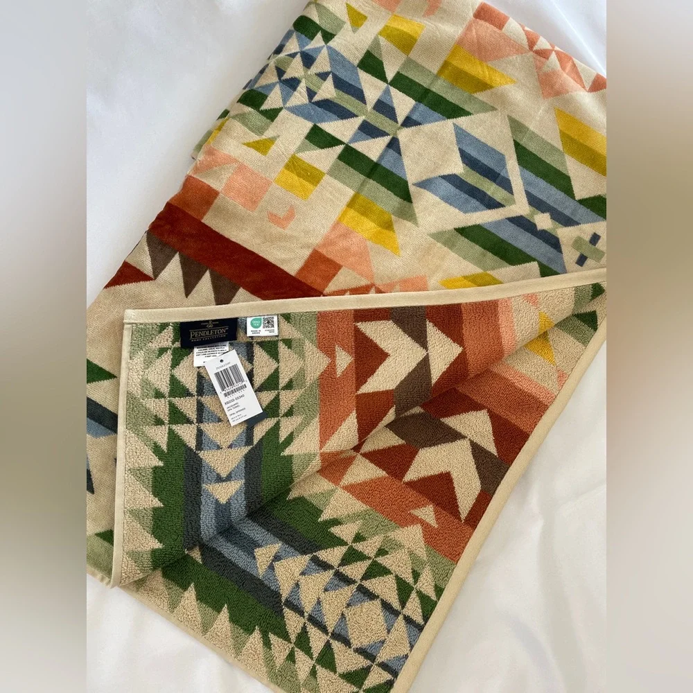 NWT Pendleton Jacquard Spa Towel Opal Springs Beach Pool XL 40x70 Oversized